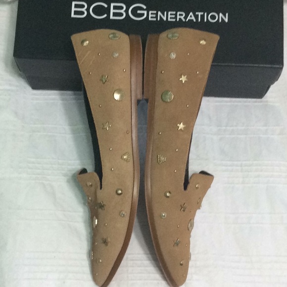 ⭐️BCBGeneration Flats⭐️ - Picture 4 of 9